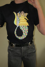 Cargar imagen en el visor de la galería, Bey Mermaid T-Shirt
