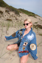 Load image into Gallery viewer, Sequin Car Jacket